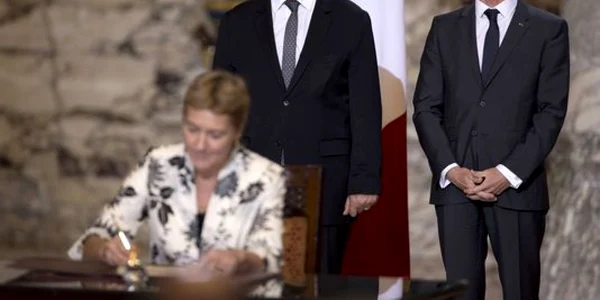 Jean Yves Le Drian si Manuel Valls FOTO AFP