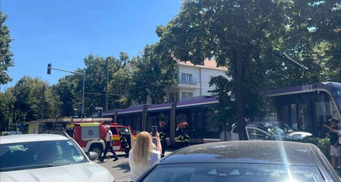 Un accident rutier grav s-a produs vineri, în Timișoara. FOTO: tion.ro