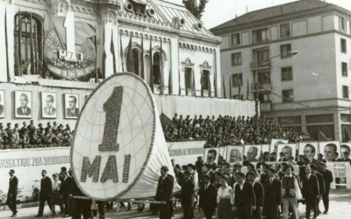 1 Mai muncitoresc, parade și defilări FOTO: ARHIVĂ