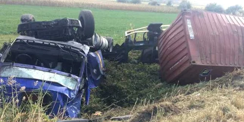 TIR răsturnat în judeţul Constanţa FOTO IPJ Constanţa