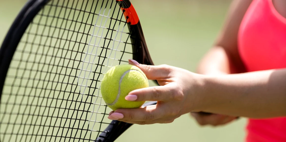 tenis feminin foto shutterstock
