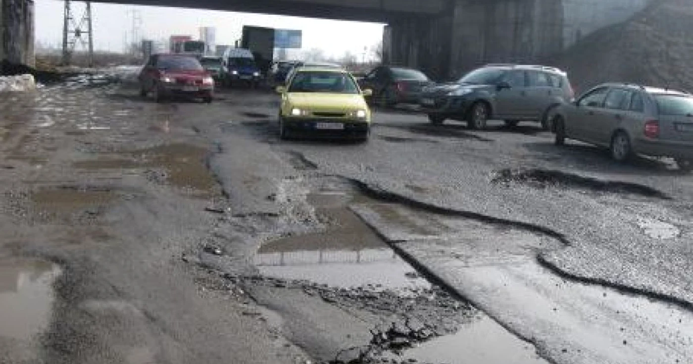 Ieşirea din Ploieşti spre Târgovişte arată înfiorător - imagine arhivă ADS Ploieşti