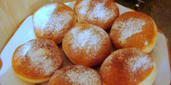 Gogoşi de casă cu ciocolată