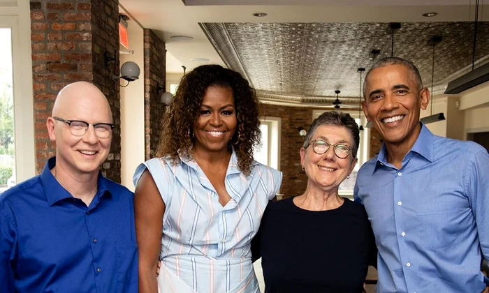 1 michelle si barack obama oscar pentru american factory jpg jpeg