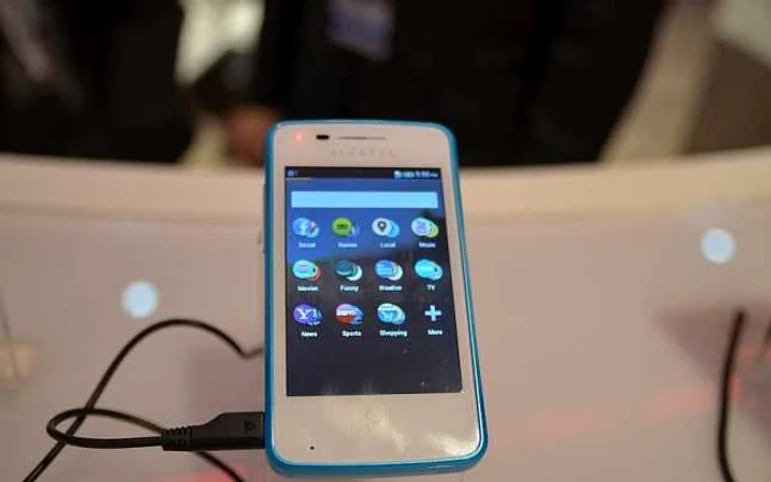 Alcatel One Touch Fire e unul dintre gadgeturile cu Firefox OS FOTO playtech.ro