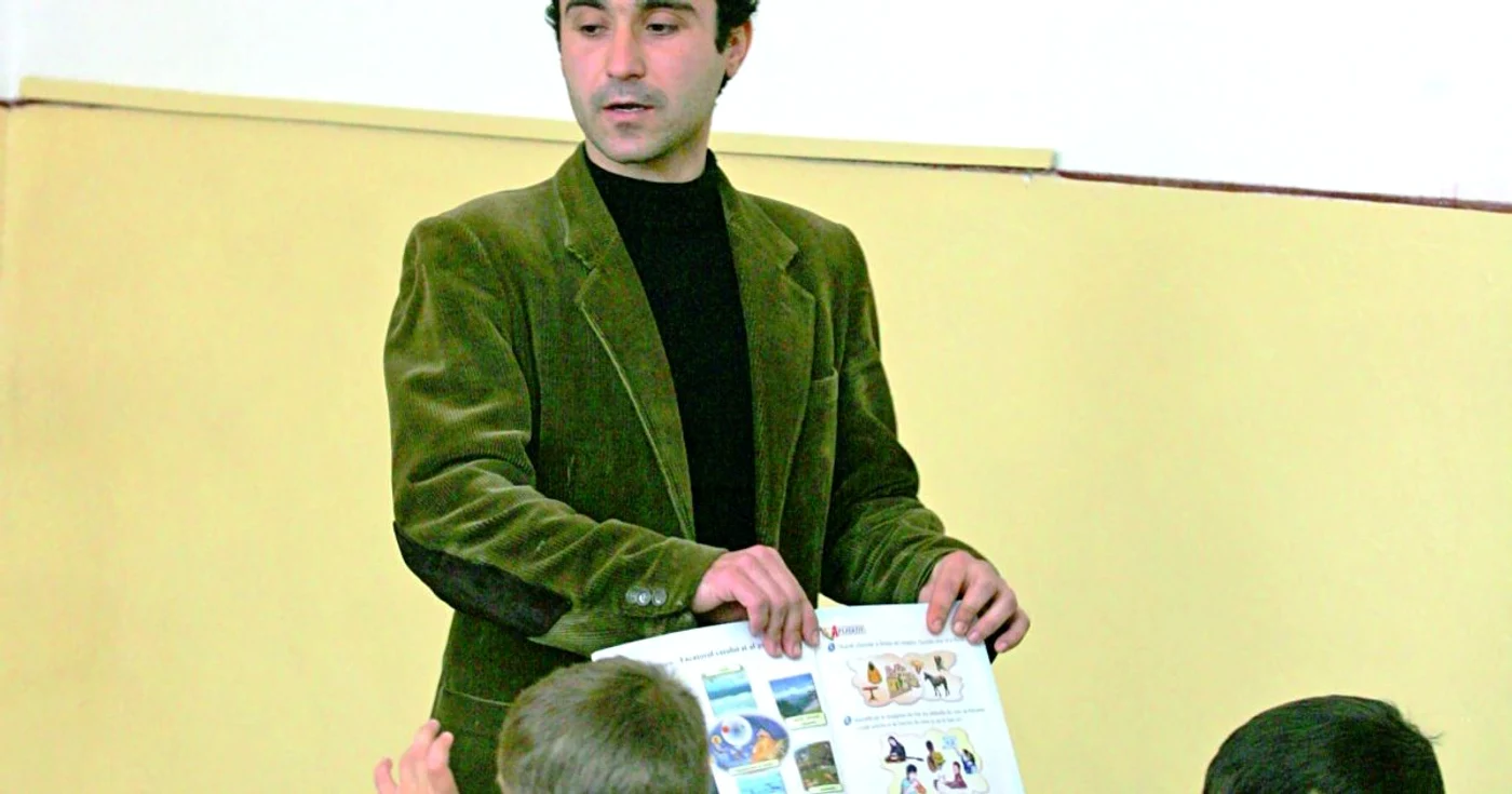 Elevii din România învaţă la orele de religie după manuale care conţin lucruri discutabile