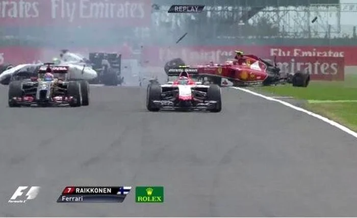 Maşina pilotată de Kimi Raikkonen a fost avariată grav