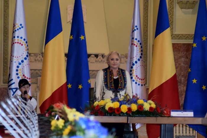 Viorica Dăncilă, la şedinţa solemnă de Guvern de la Alba Iulia.