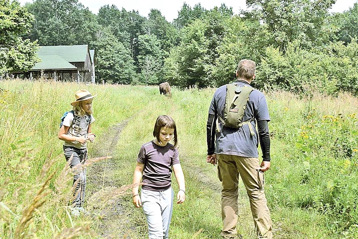 Copiii abia aşteaptă excursiile  în Parcul Naţional Vânători Neamţ 