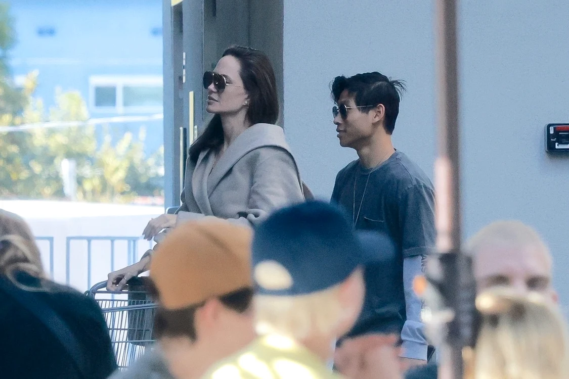 Angelina și Pax Jolie, Profimedia (2) jpg