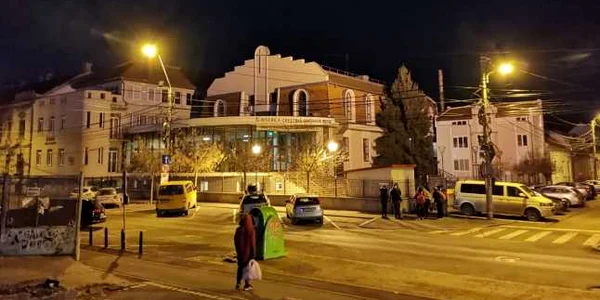 Migranţii care ajung în Timişoara primesc sprijin la biserica baptistă Betel FOTO Ş.Both