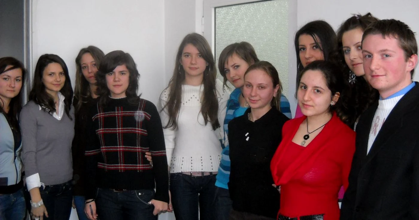 Elevii de la Colegiul Economic „Dionisie Pop Marţian“ din Alba Iulia
