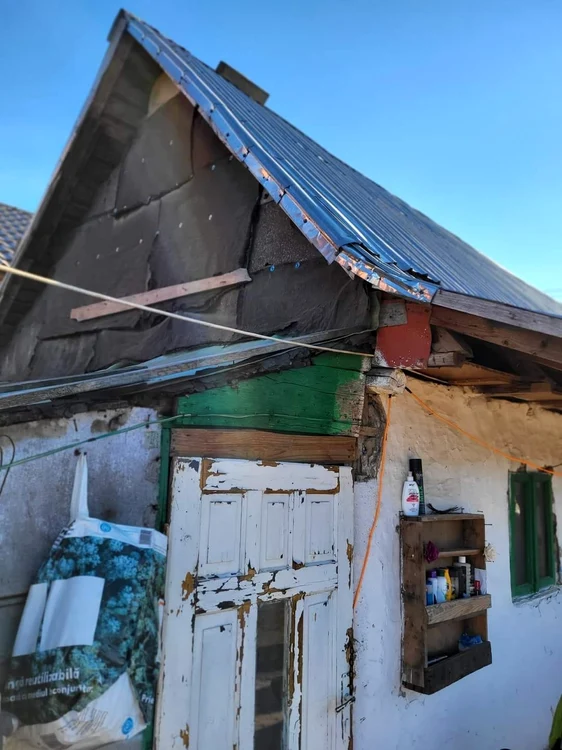 Aşa arătă acum casa Andreei. FOTO: Marius Simionică