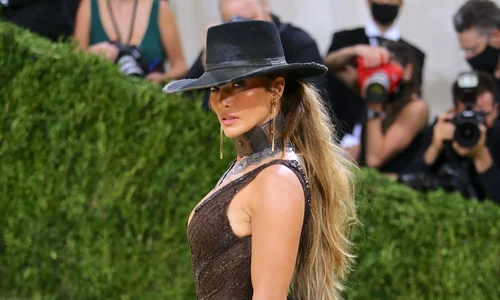 1 j lo la met jpg jpeg