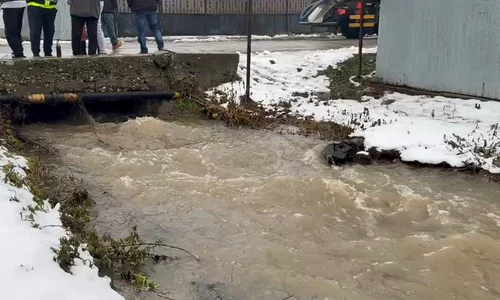 Inundații în Târgu Jiu. VIDEO Iulia Blondea