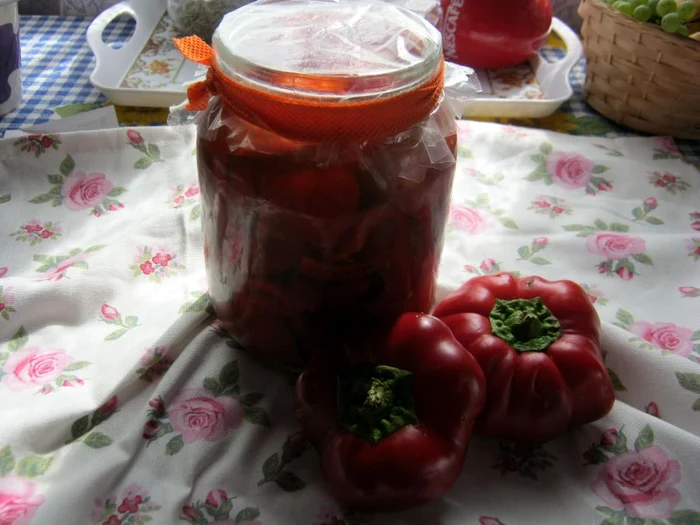 
    Gogoşari „la rece  