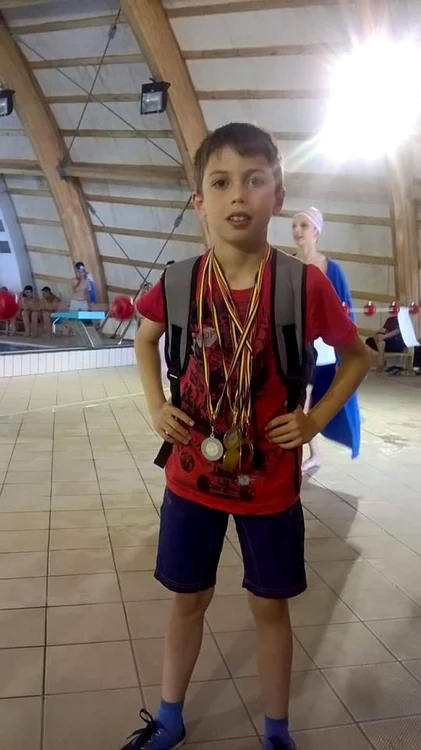 amuza adrian inot
