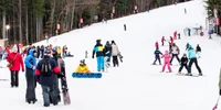 oameni partie schi ski predeal zapada foto shutterstock