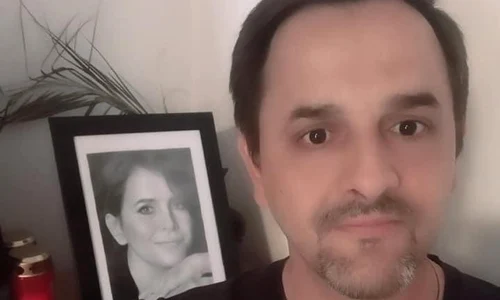 Marian  îi face pomeni anual Mădălinei Manole, sora sa 
