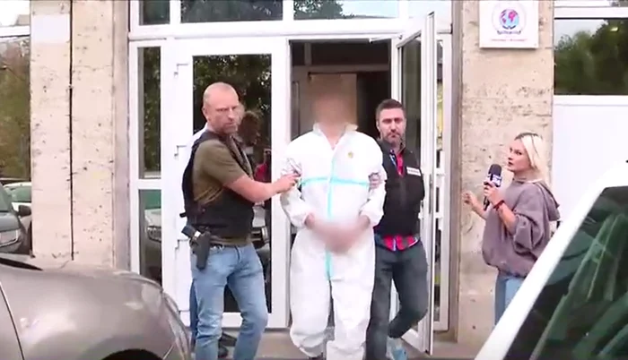 Complicele a fost audiat ore în șir, însă nu a oferit detalii. FOTO: captură video Digi24