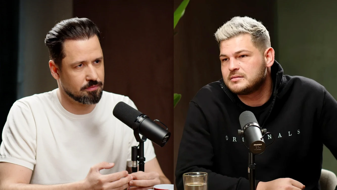 Răzvan Botezatu, în podcastul „Super Oameni”, moderat de Alexandru Constantin - Foto: YouTube