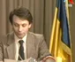 Ciornelius Roșiianu, pe vremea când prezenta Telejurnalul, în TVR