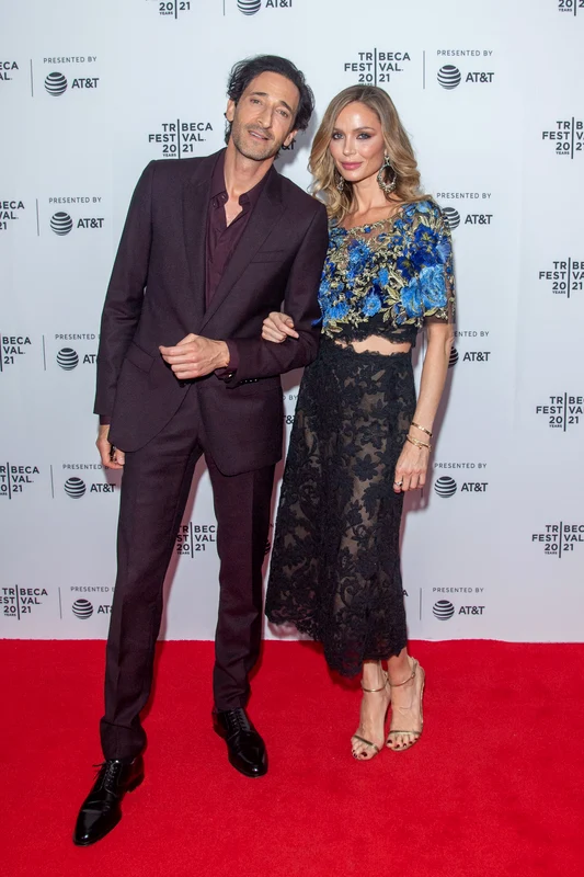 2 adrein brody si georgina chapman 2 jpg jpeg