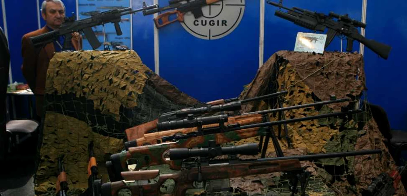 Fabrica de Arme din Cugir produce celebrele mitraliere AKM