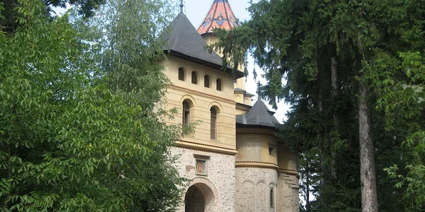 Biserica Mirăuţi (Sfântul Gheorghe) – 1375-1391 (reconstruită în secolul al XVII-lea)