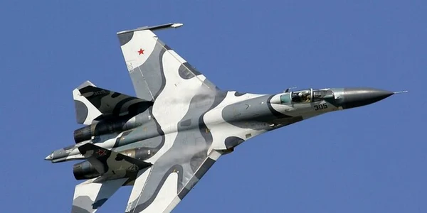 avion suhoi su-35 rusesc