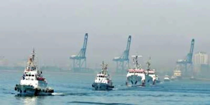 Emisiile poluante ale navelor maritime sunt absobite de apa oceanelor