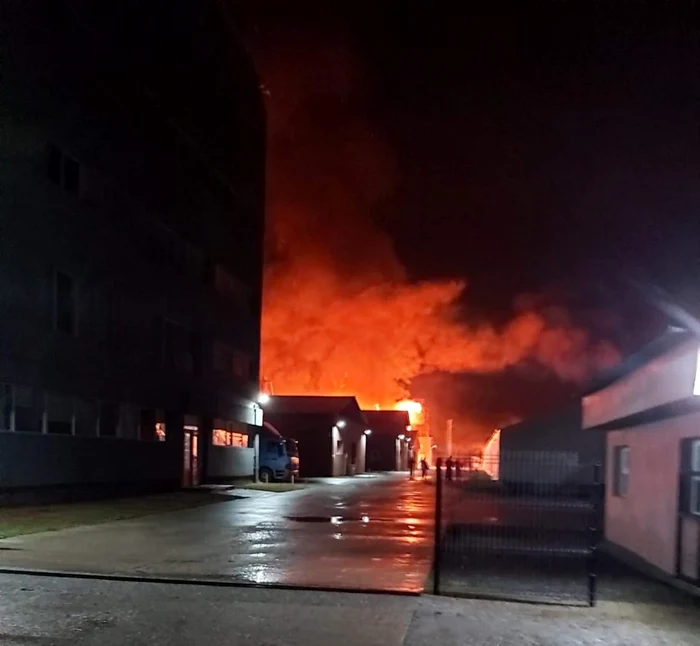 incendiu taparo. foto arhiva personala