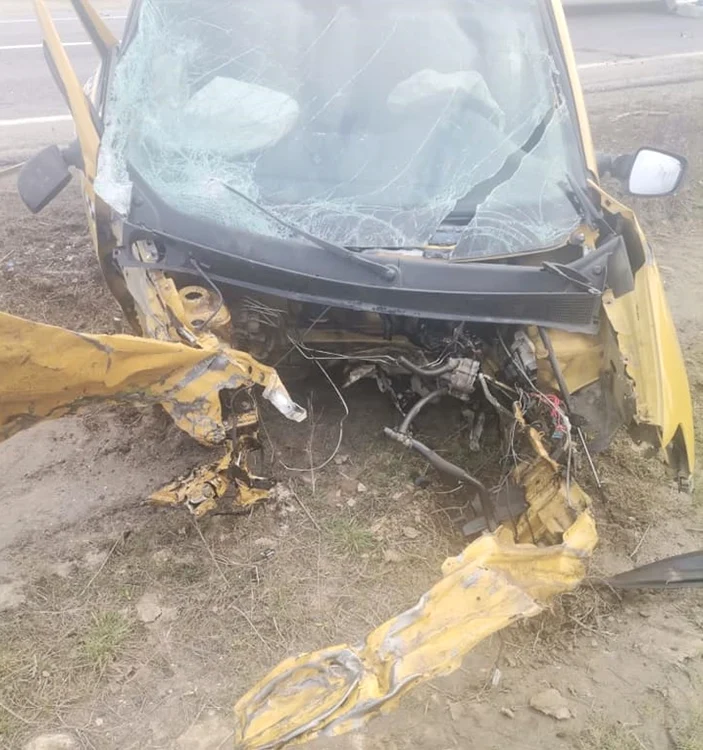 Accident rutier pe DN 1 - Sibiu soldat cu trei morţi - singura supravieţuitoare - o gravidă se zbate între viaţă şi moarte Foto Adevărul