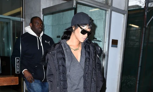 rihanna hepta 1989461 jpeg