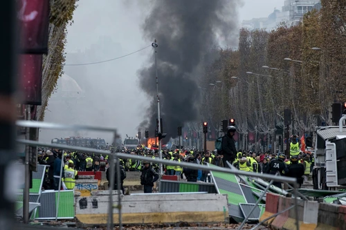 proteste franta jpeg