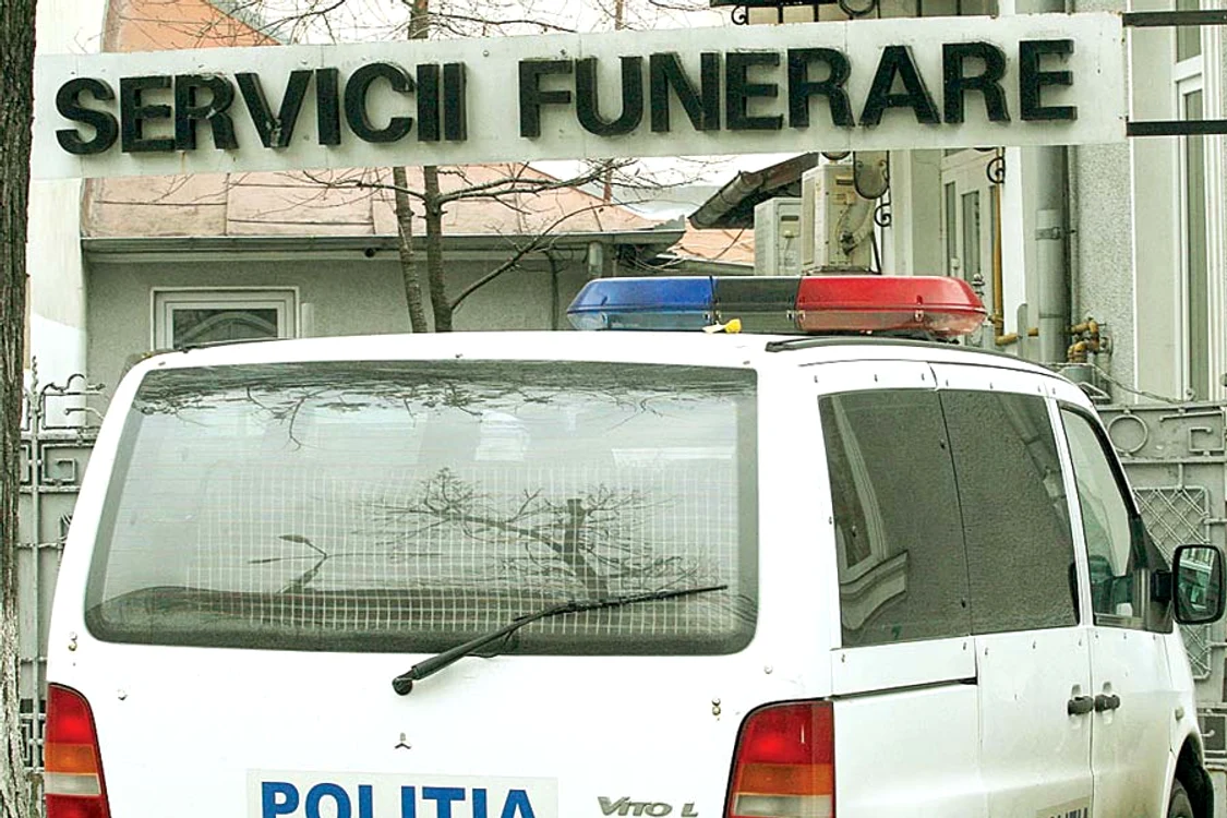 Salariaţii de la pompe funebre erau dispuşi la orice gest pentru a face rost de “marfă”