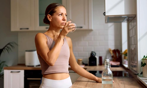 Apa plata╠å s╠ªi rolul ei i╠én procesul de detoxifiere jpg