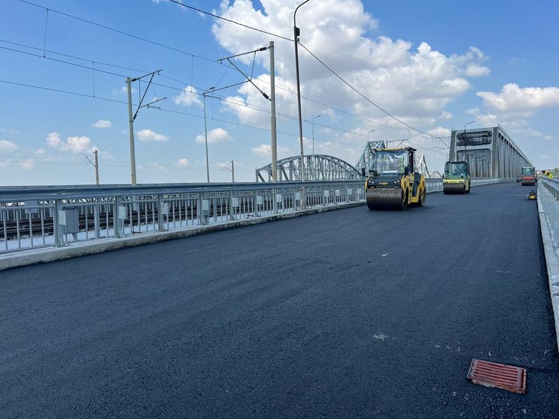 De ce circulam, din nou, cu restricții spre munte și spre mare