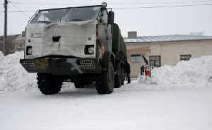 Intervenţia Brigăzii 10 Geniu în zonele sinistrate. FOTO: NICOLETA BUTNARU