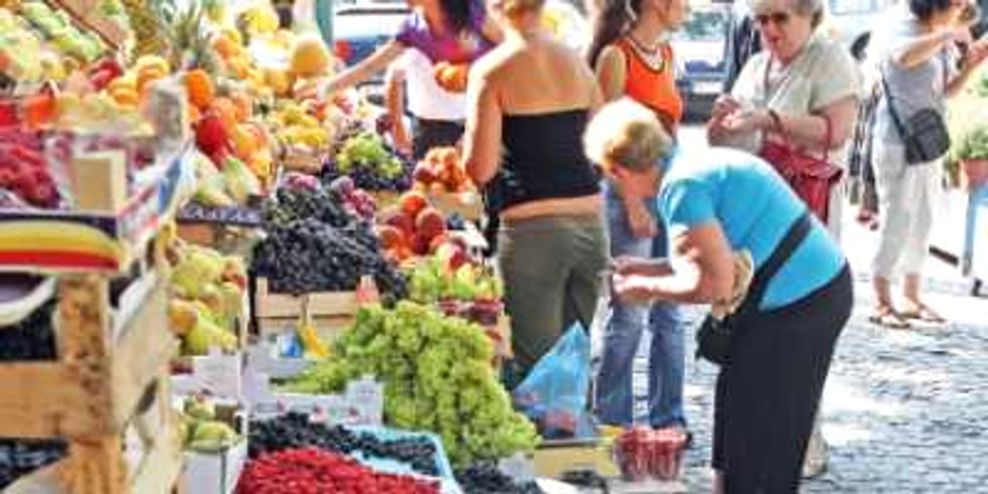 Legumele s-au scumpit, în septembrie, cu 3,6%, în timp ce fructele s-au ieftinit cu aproape 2% 