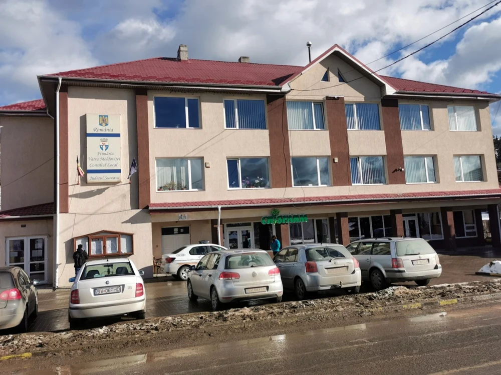 primaria vatra moldovitei