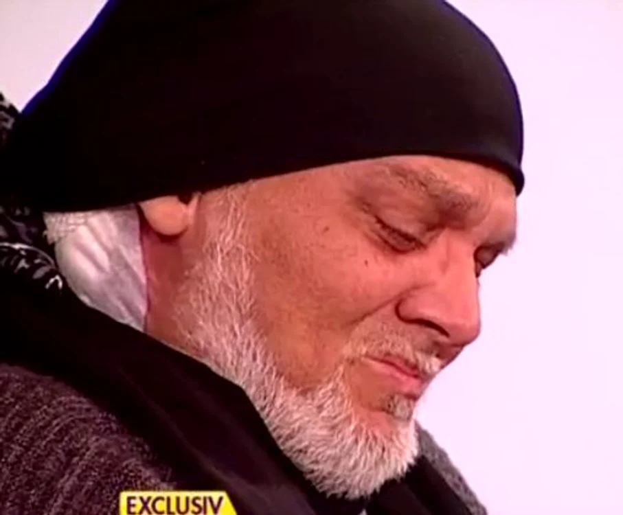 Marian Dârţă a trăit sentimente greu de explicat, când s-a rugat la mormântul părintelui Arsenie Boca