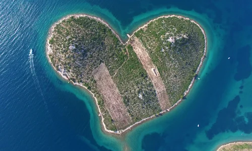 Galesnjak, insula iubirii din Croatia jpg