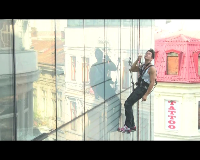 Gabriel Hennessey a realizat o şedinţă foto pentru “Supermodels by Cătălin Botezatu”