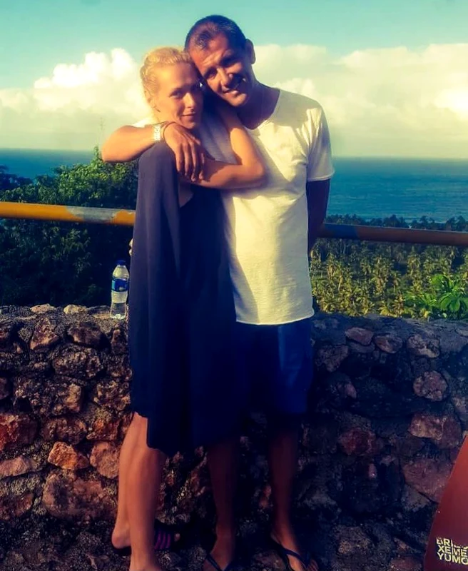 Cosmin Cernat merge cu soția, Mădălina, în Dominicană sursa Instagram 