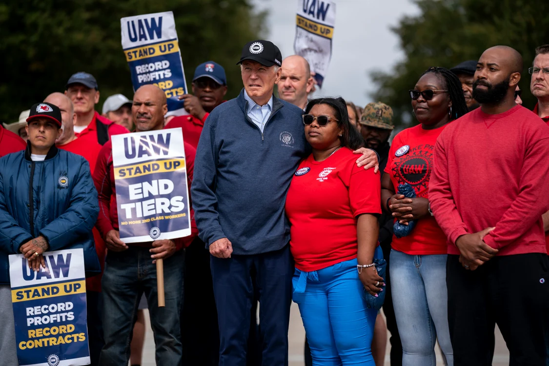 Joe Biden a discutat cu muncitorii din industria auto FOTO Profimedia