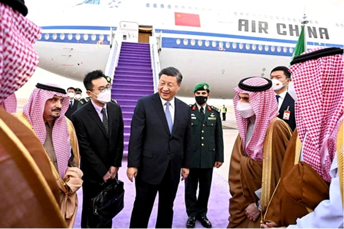 Foto: Xi Jinping și regele Salman al Arabiei Saudite la Palatul Regal din Riad, 8 decembrie