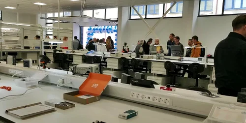 hala micro video mp4 thumbnail png