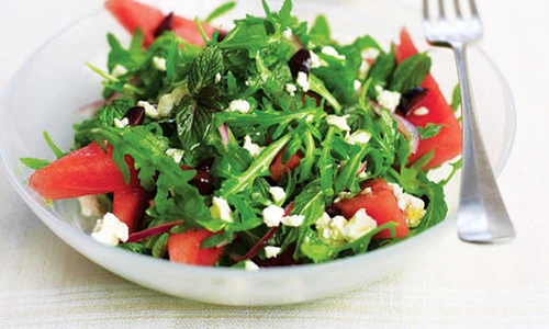 Salata cu menta, branza feta si rucola jpeg