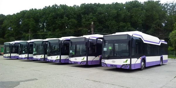 autobuze electrice pitesti foto primaria pitesti jpg